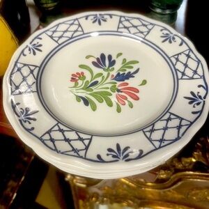 Set of Six VTG Johnson Brothers Provincial Scalloped Edge Bread & Butter Plates